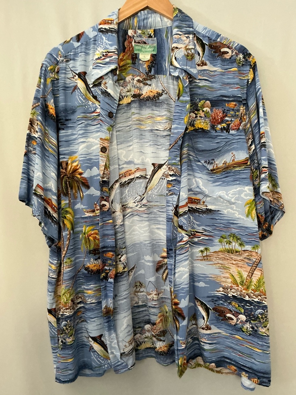 Reyn Spooner Fishing Men's Hawaiian Shirt Size L